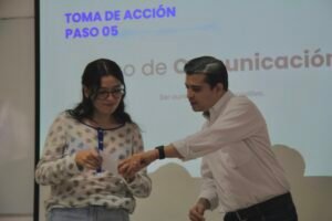 Construyendo Éxito desde Hoy: Taller de “Herramientas y Habilidades para Alcanzar el Éxito Profesional” con Comunica Agencia